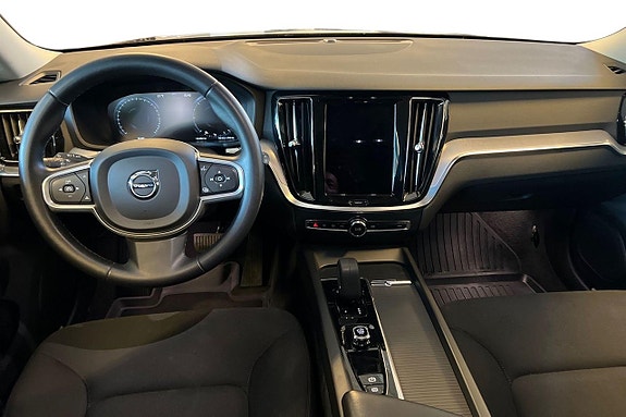 Volvo V60 13 of 25