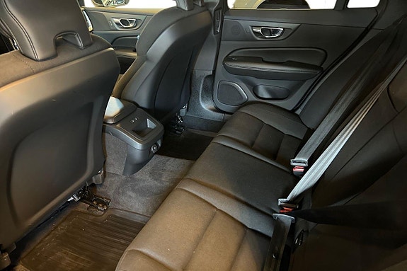 Volvo V60 12 of 25