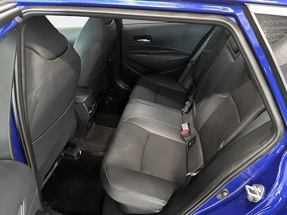 Toyota Corolla 9 of 13