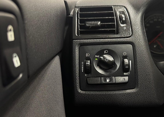 Volvo V50 10 of 17