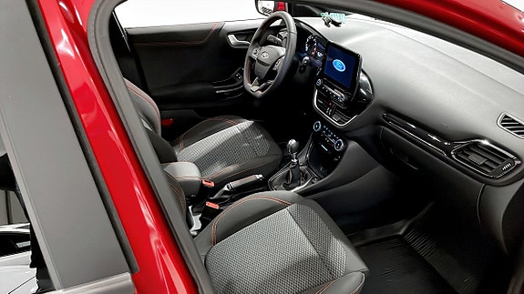 Ford Puma 3 of 12