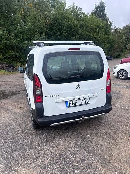 Peugeot Partner Tepee 4 of 8