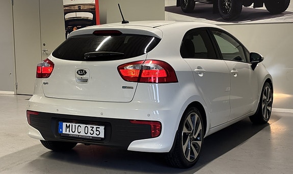 Kia Rio 16 of 16