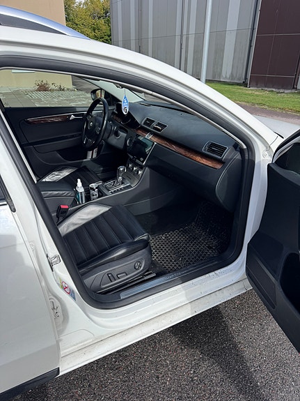 Volkswagen Passat Alltrack 6 of 6