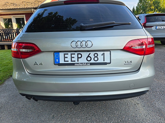 Audi A4 5 of 11