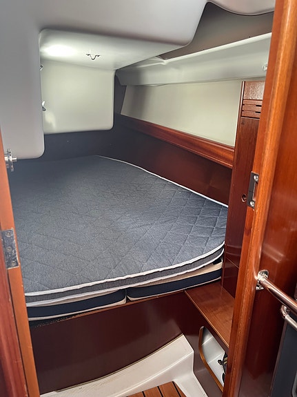 Beneteau First 36.7 15 of 20