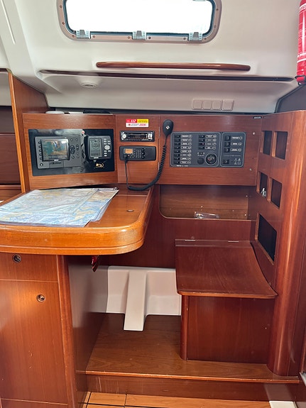 Beneteau First 36.7 12 of 20