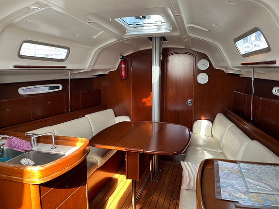 Beneteau First 36.7 11 of 20