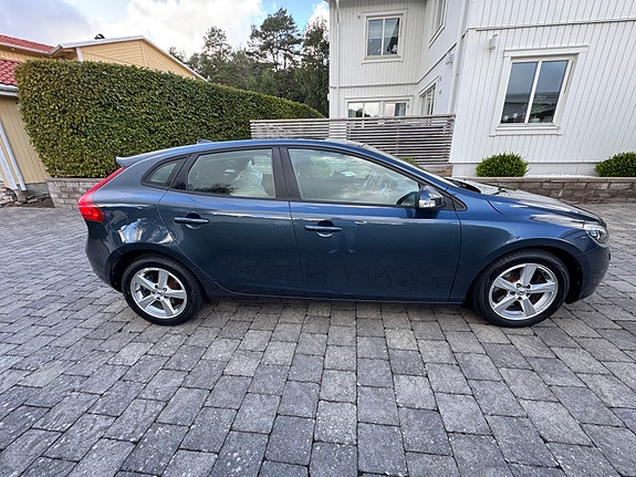 Volvo V40 5 of 10