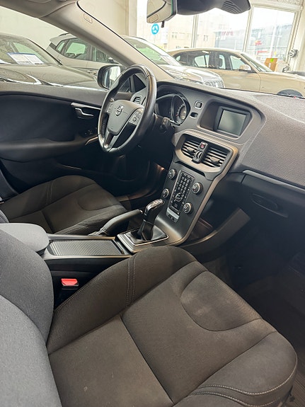 Volvo V40 7 of 10