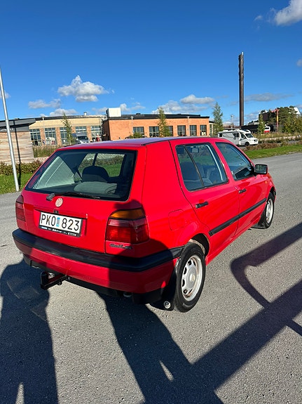 Volkswagen Golf III 3 of 6