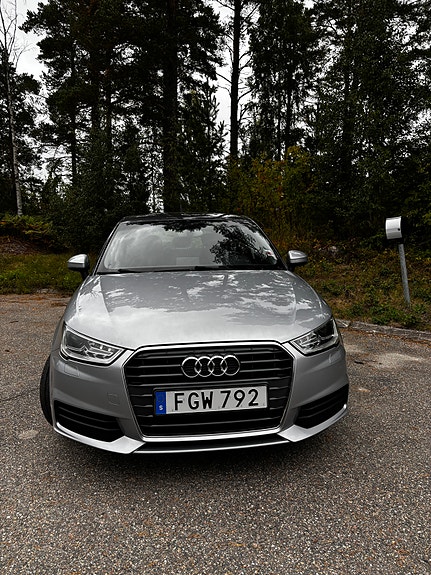 Audi A1 3 of 13