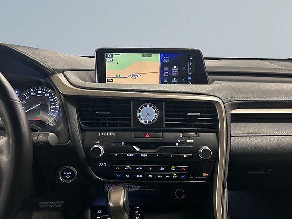 Lexus RX450h 11 of 27