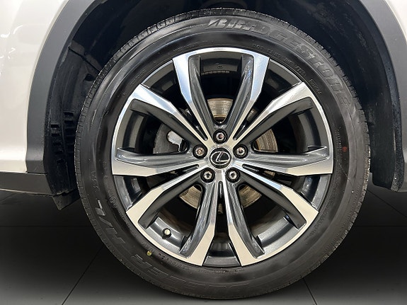 Lexus RX450h 14 of 27