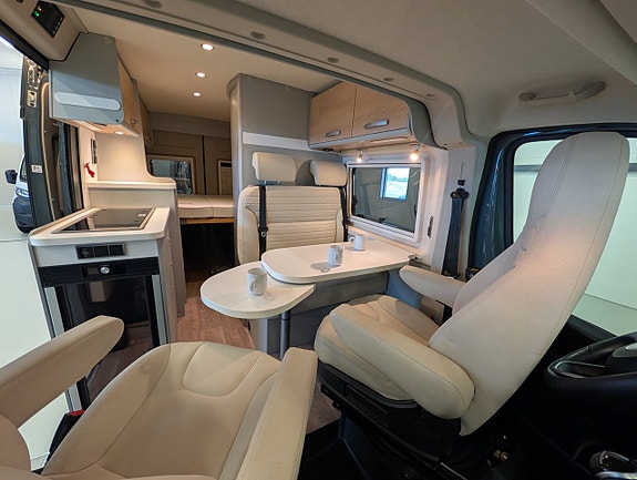 Hymer Free 540 Automat / Pop-up / 4 sängar / Litium / Offroad 23 of 30