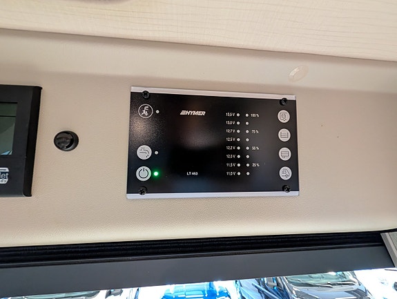 Hymer Free 540 Automat / Pop-up / 4 sängar / Litium / Offroad 28 of 30