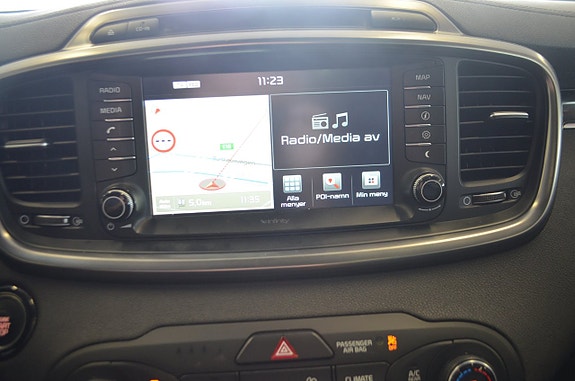 Kia Sorento 25 of 29