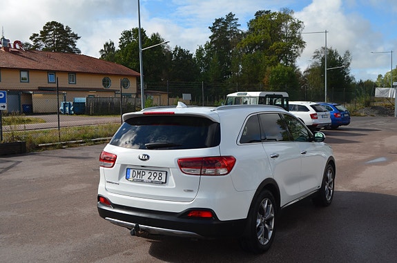 Kia Sorento 13 of 29