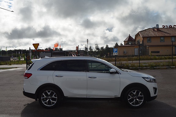 Kia Sorento 15 of 29