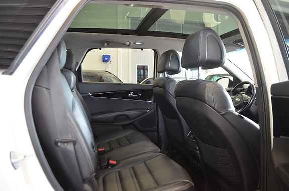 Kia Sorento 24 of 29