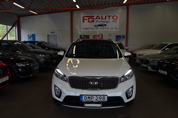 Kia Sorento 3 of 29