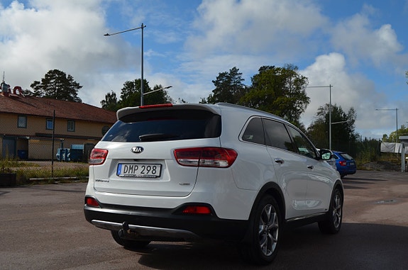 Kia Sorento 14 of 29