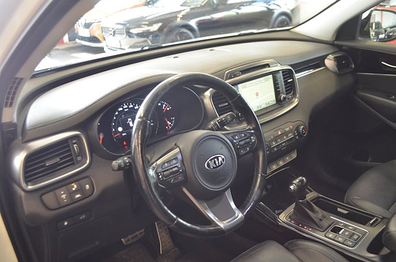 Kia Sorento 21 of 29