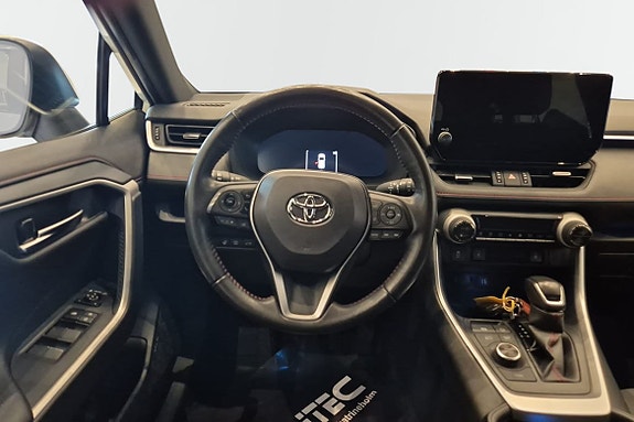 Toyota RAV4 10 of 11