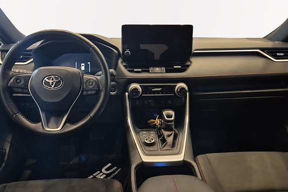 Toyota RAV4 9 of 11