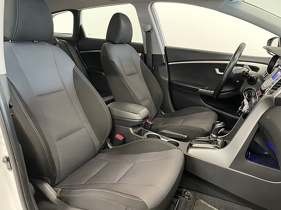 Hyundai i30 13 of 17