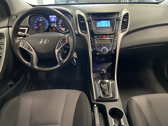 Hyundai i30 10 of 17