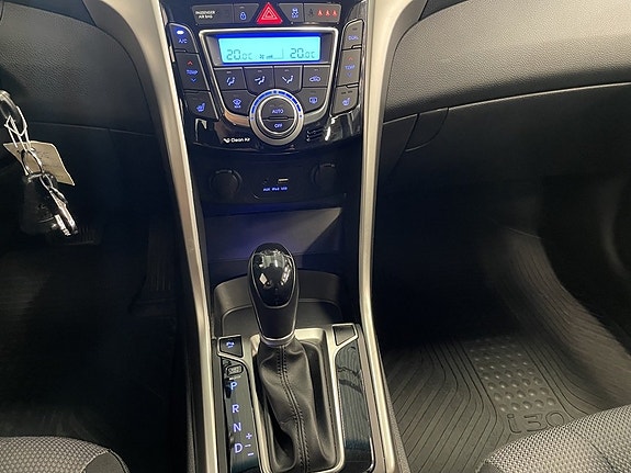 Hyundai i30 15 of 17