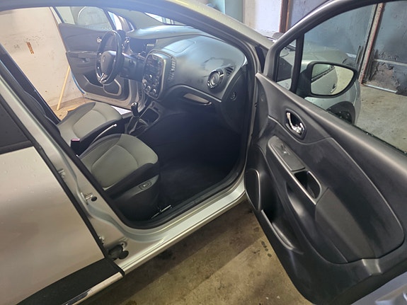 Renault Captur 9 of 11