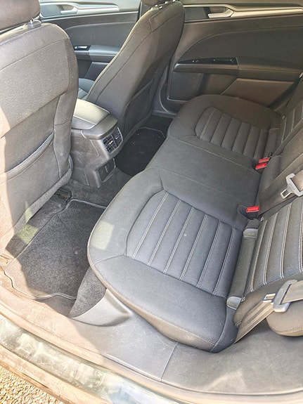 Ford Mondeo 10 of 13