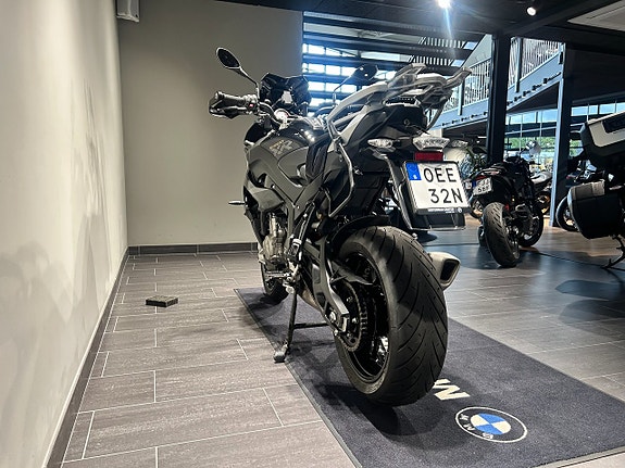 BMW S1000XR /Triple Black/Touring/Dynamic 3 of 16