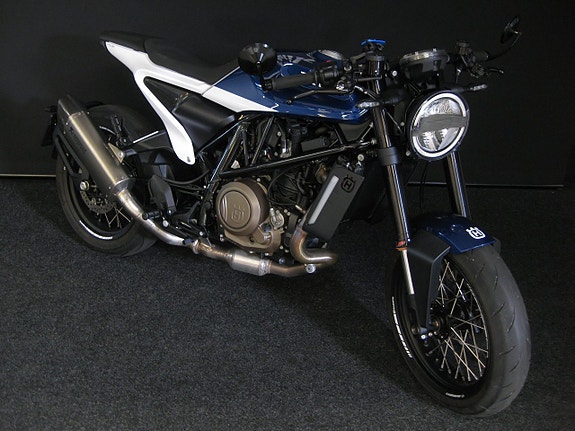 Husqvarna 701 Vitpilen 3 of 8