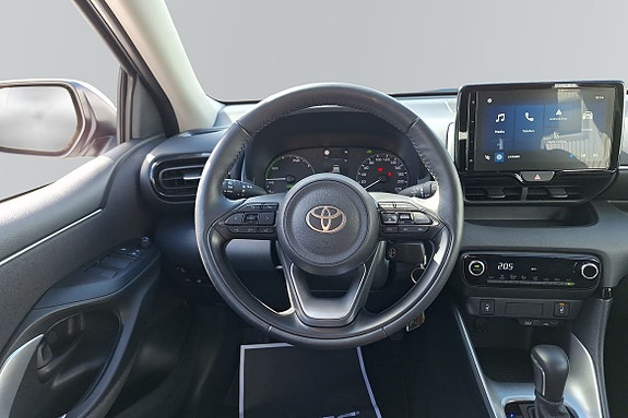 Toyota Yaris 9 of 19