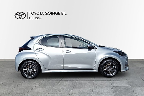 Toyota Yaris 17 of 19