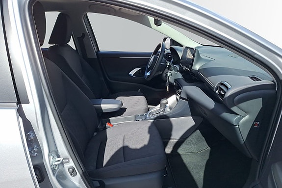 Toyota Yaris 6 of 19