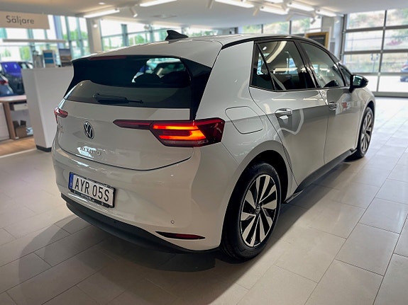 Volkswagen ID.3 Neo 4 of 16