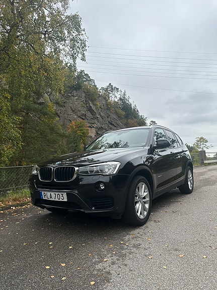 BMW X3 2 of 10