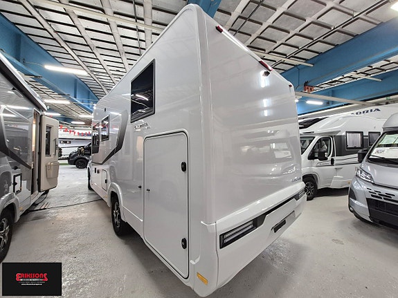 Adria Coral SELECT 670 SL 14 of 14