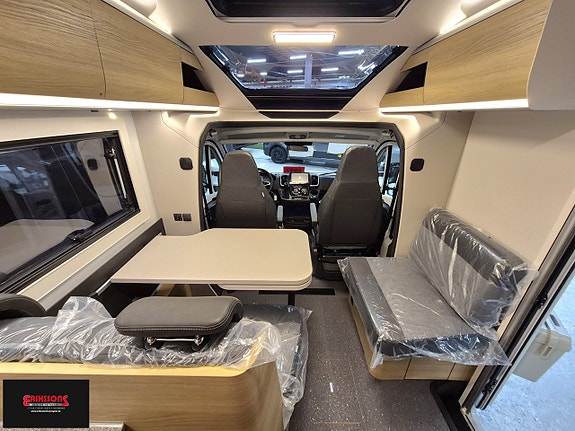 Adria Coral SELECT 670 SL 3 of 14