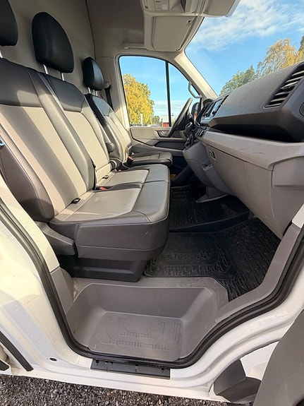 Volkswagen Crafter 35 11 of 16