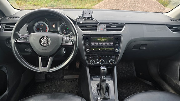 Skoda Octavia 7 of 9