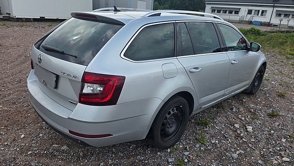 Skoda Octavia 6 of 9