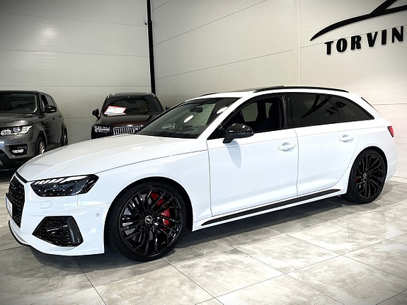Audi RS4 3 of 30