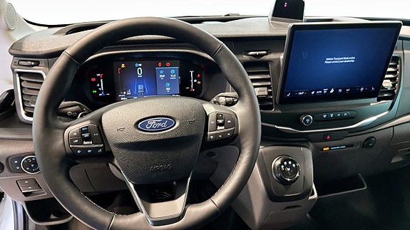Ford Transit 4 of 12