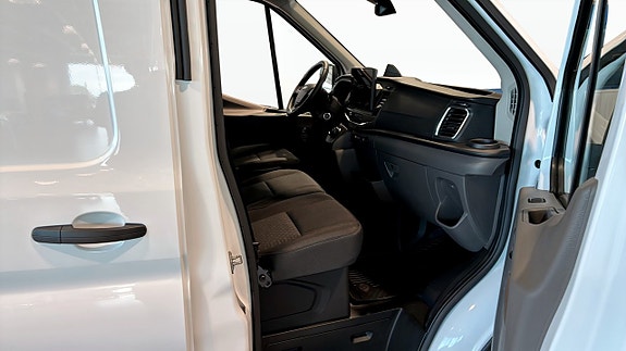 Ford Transit 3 of 12