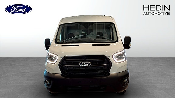 Ford Transit 8 of 12